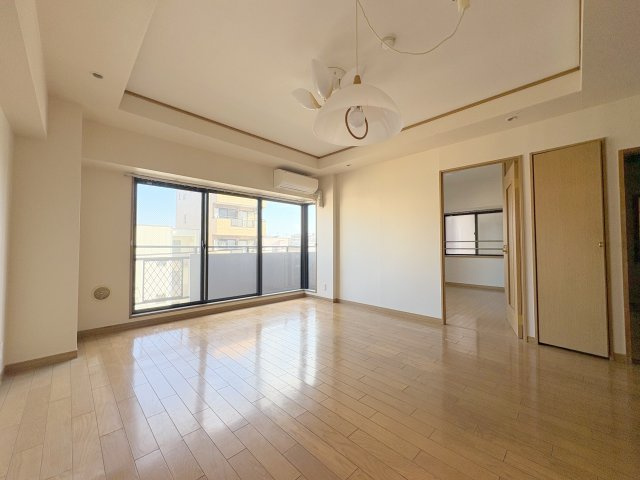 プレミール赤羽の居間・リビング