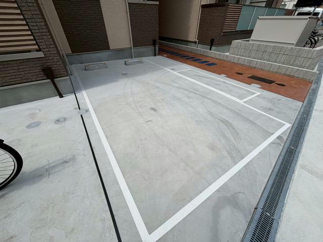 F　asecia　propusの駐車場