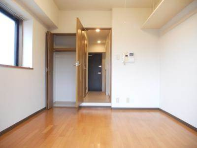 ベラジオ四条堀川の子供部屋|洋室