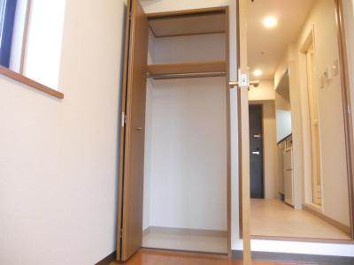 ベラジオ四条堀川の収納|クローゼット