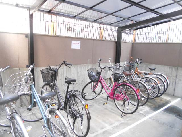 ベラジオ四条堀川の駐車場|駐輪場