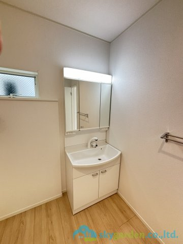 平塚市山下第15　新築戸建　全4棟1号棟の独立洗面台