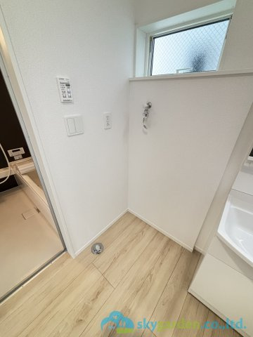 平塚市山下第15　新築戸建　全4棟1号棟のランドリースペース