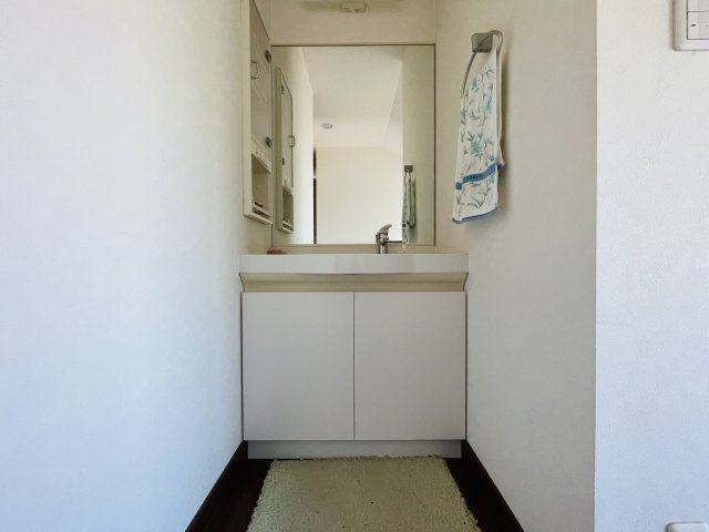 【独立洗面台】 | 深谷市小前田　中古戸建 | 2階洗面