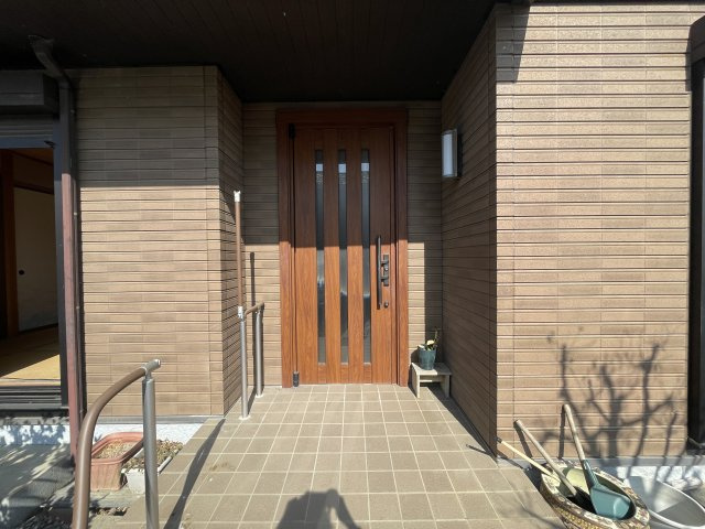 【玄関】 | 深谷市小前田　中古戸建