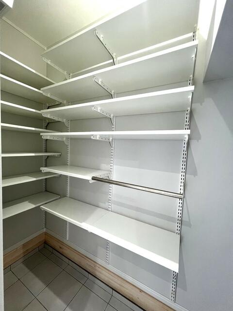 船橋市飯山満町３丁目戸建の収納