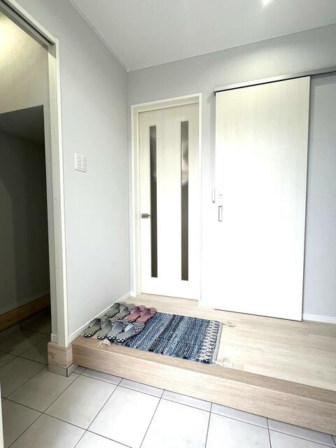 船橋市飯山満町３丁目戸建の玄関