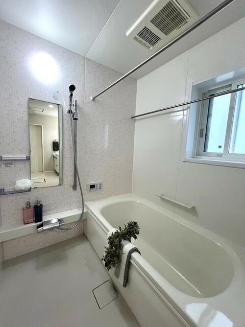 船橋市飯山満町３丁目戸建の浴室