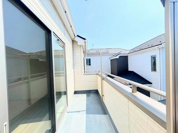 船橋市習志野台８丁目１－２５－７のバルコニー|バルコニー別角度から