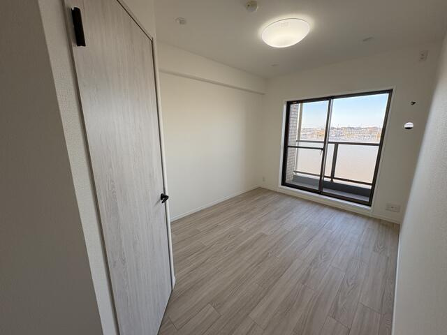 レクセルマンション高根公団の洋室