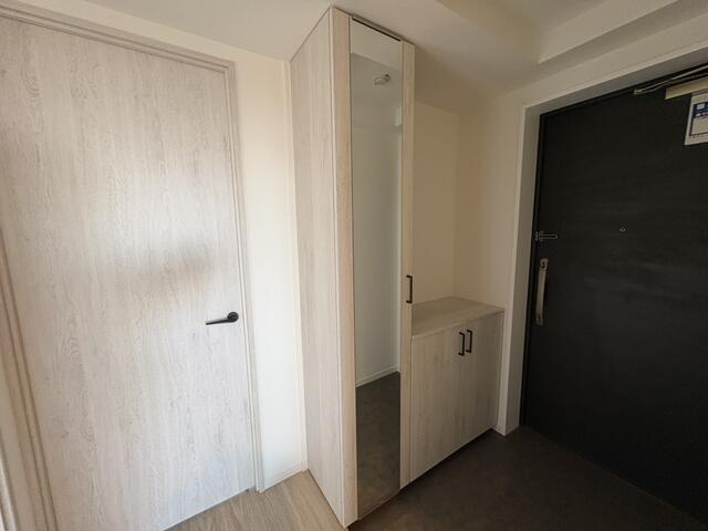 レクセルマンション高根公団の玄関