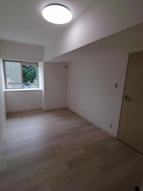 サンクレイドル薬園台壱番館の居間・リビング