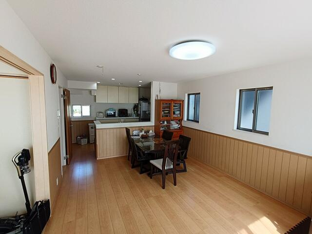 松戸市五香西２丁目中古一戸建ての居間・リビング