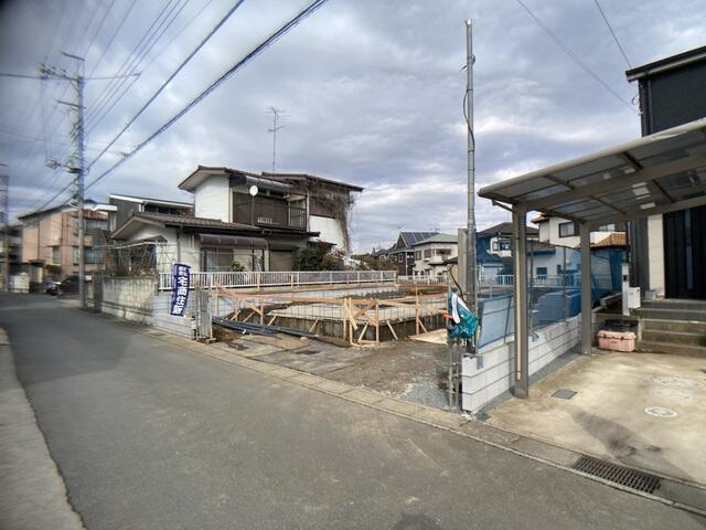 松戸市根木内２５－１期の前面道路含む現地写真