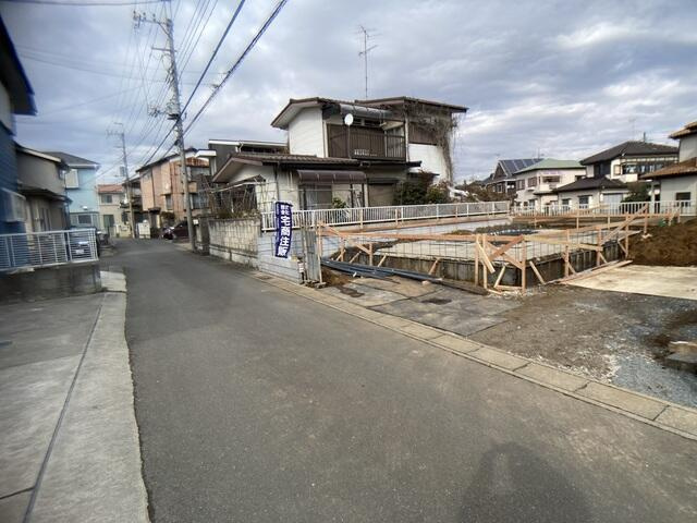 松戸市根木内２５－１期の前面道路含む現地写真