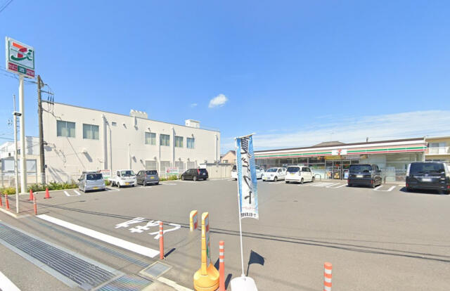 ブルーミングガーデン　松戸市高塚新田４期２棟／４期２号棟の前面道路含む現地写真|セブンイレブン松戸高…まで513m