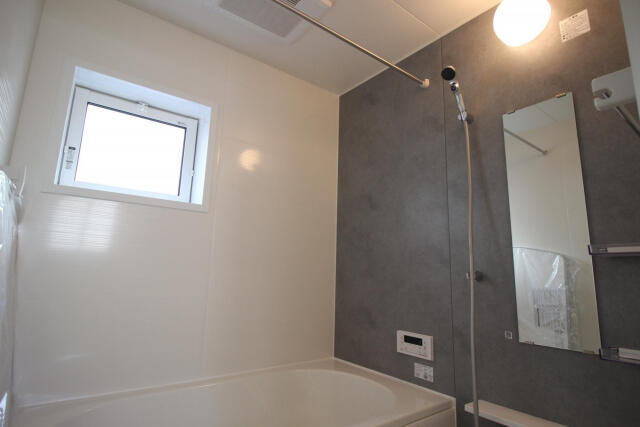 ブルーミングガーデン　松戸市上本郷４棟／１期４号棟の浴室|(4)号棟バスルーム