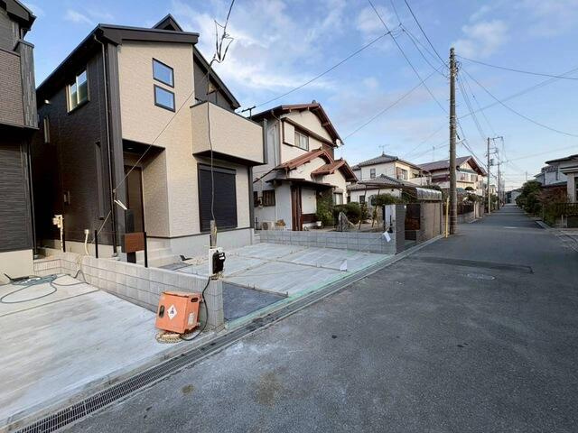 ４３３３船橋市三山２６期２棟の前面道路含む現地写真