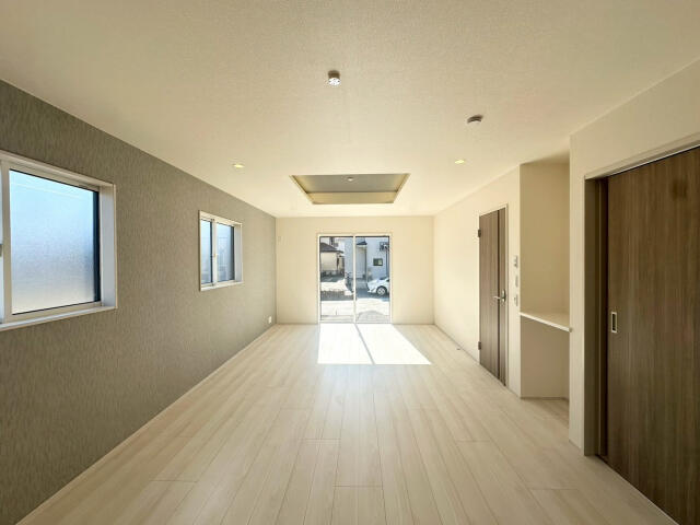 ブルーミングガーデン　鎌ケ谷市北中沢３丁目２棟／１期２号棟の居間・リビング|2号棟:リビング