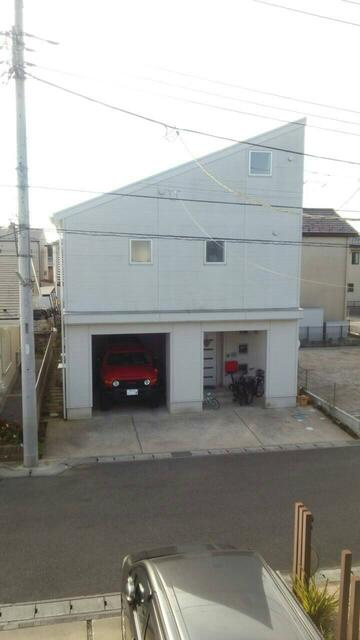 西平井戸建の駐車場