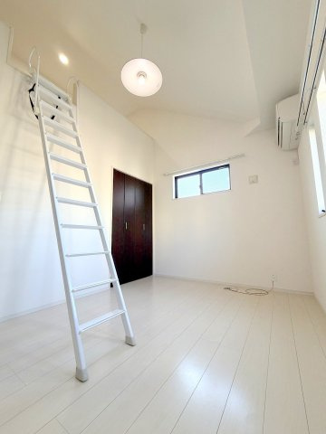 福生市熊川　中古戸建の洋室