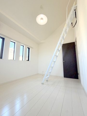 福生市熊川　中古戸建の洋室