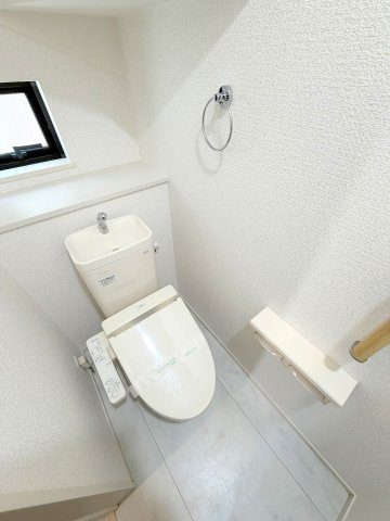 福生市熊川　中古戸建のトイレ