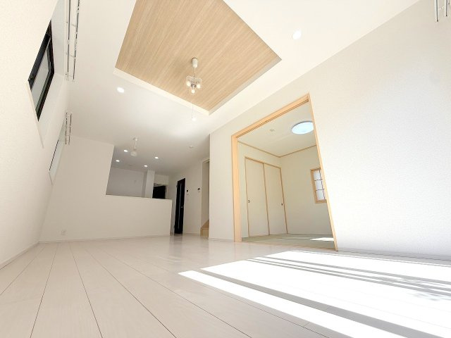 福生市熊川　中古戸建の居間・リビング