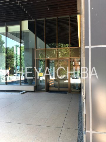 Brillia Tower 上野池之端のエントランス