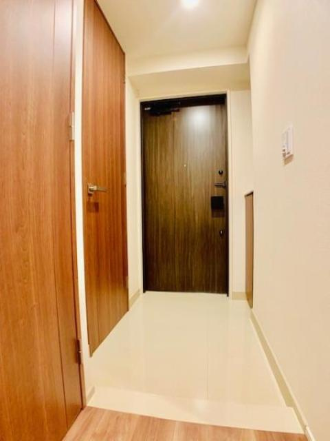 Brillia Tower 上野池之端の玄関