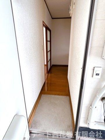 ネイティヴプレイスAの玄関