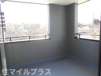 【バルコニー】 | 郡山市町東2丁目新築一戸建て3棟 | お洗濯にも便利なバルコニー付き