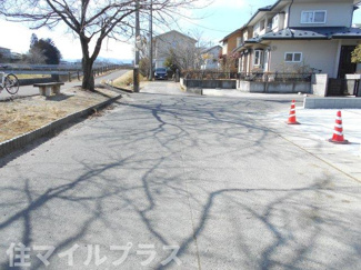 【前面道路含む現地写真】 | 郡山市町東2丁目新築一戸建て3棟 | 前面道路含む現地写真です