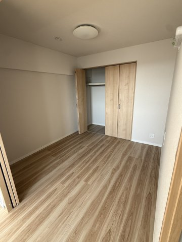 豊玉南住宅の洋室