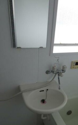 ペリエ中野の洗面所