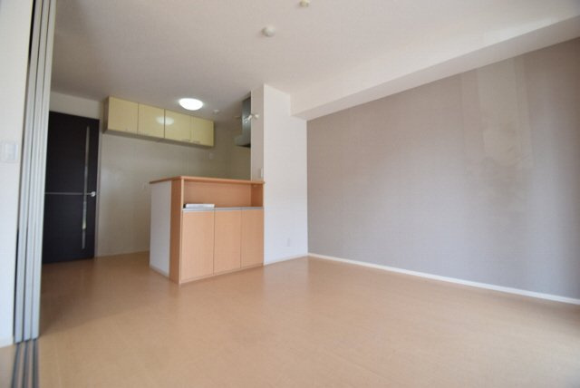 ヴィラ・ルミエールの居間・リビング|リビング10.5帖