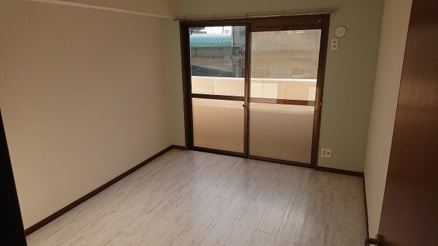 パールハイツの洋室