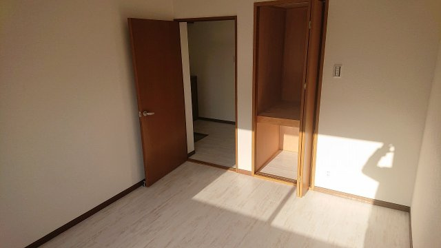 パールハイツの洋室