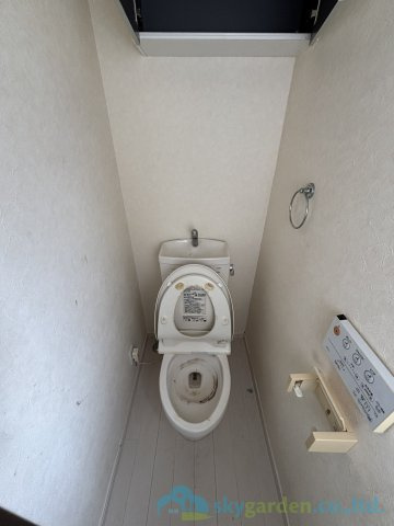 平塚市北金目3丁目　中古戸建のトイレ