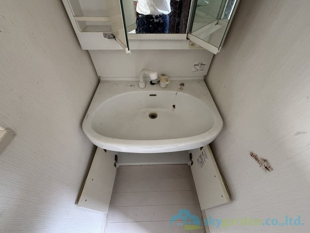 平塚市北金目3丁目　中古戸建の独立洗面台