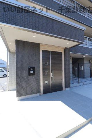 グランメゾンⅢのエントランス|安心オートロック付き♪