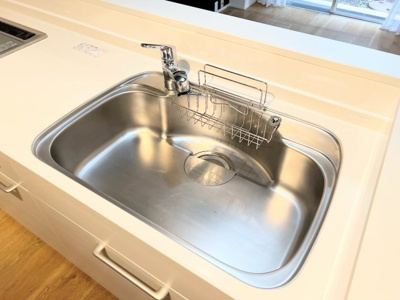 【キッチン】 | バームハイツ日吉 | ◆広々したキッチンシンク。洗い物が多い時にも快適にご利用いただけます。