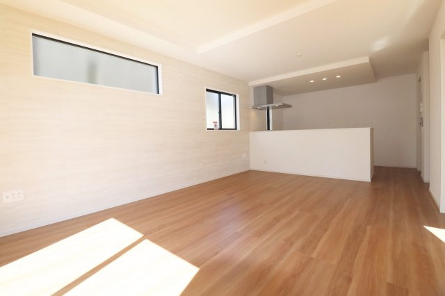 二本松市油井字大窪　　　  1号棟　　油井小学校、安達中学区　の居間・リビング