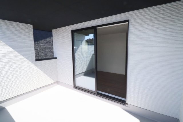 二本松市油井字大窪　　　  1号棟　　油井小学校、安達中学区　のバルコニー