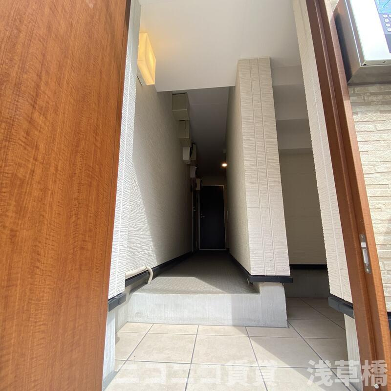 MELDIA梅島Ⅴの玄関