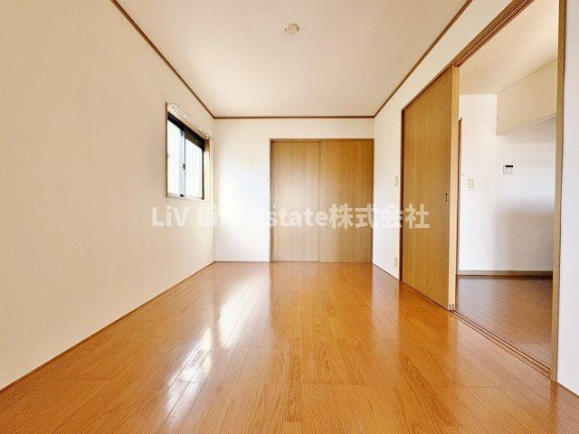 東村山市廻田町３丁目の賃貸マンションの洋室