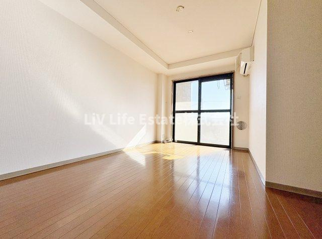 東村山市廻田町３丁目の賃貸マンションの居間・リビング