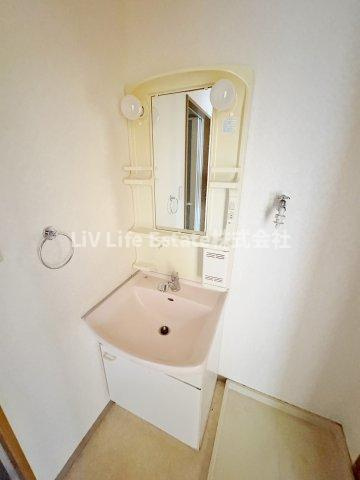 東村山市廻田町３丁目の賃貸マンションの洗面所