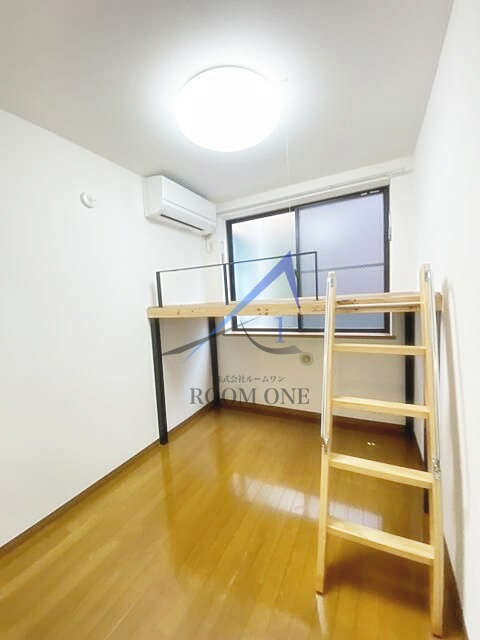 アーバンプレイス河田町の居間・リビング|洋室のお部屋です。