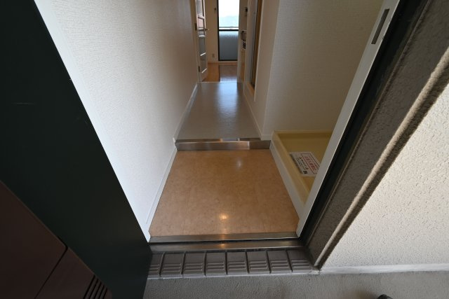 シティライフ弥刀の玄関